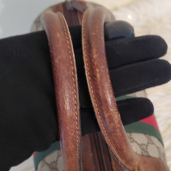 Vintage Gucci handbag - Picture 9 of 16